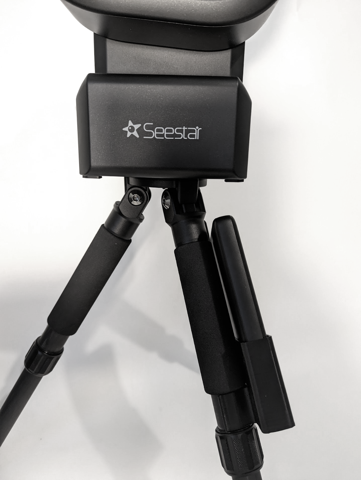 Seestar S50 Tripod Mount & 10,000mAh Anker Power Bank – Extended Battery Life